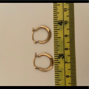 10k small gold hoop earrings